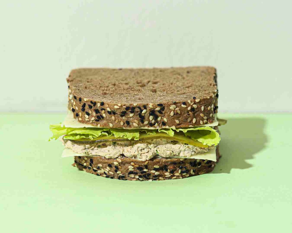 TUNA SANDWICH
